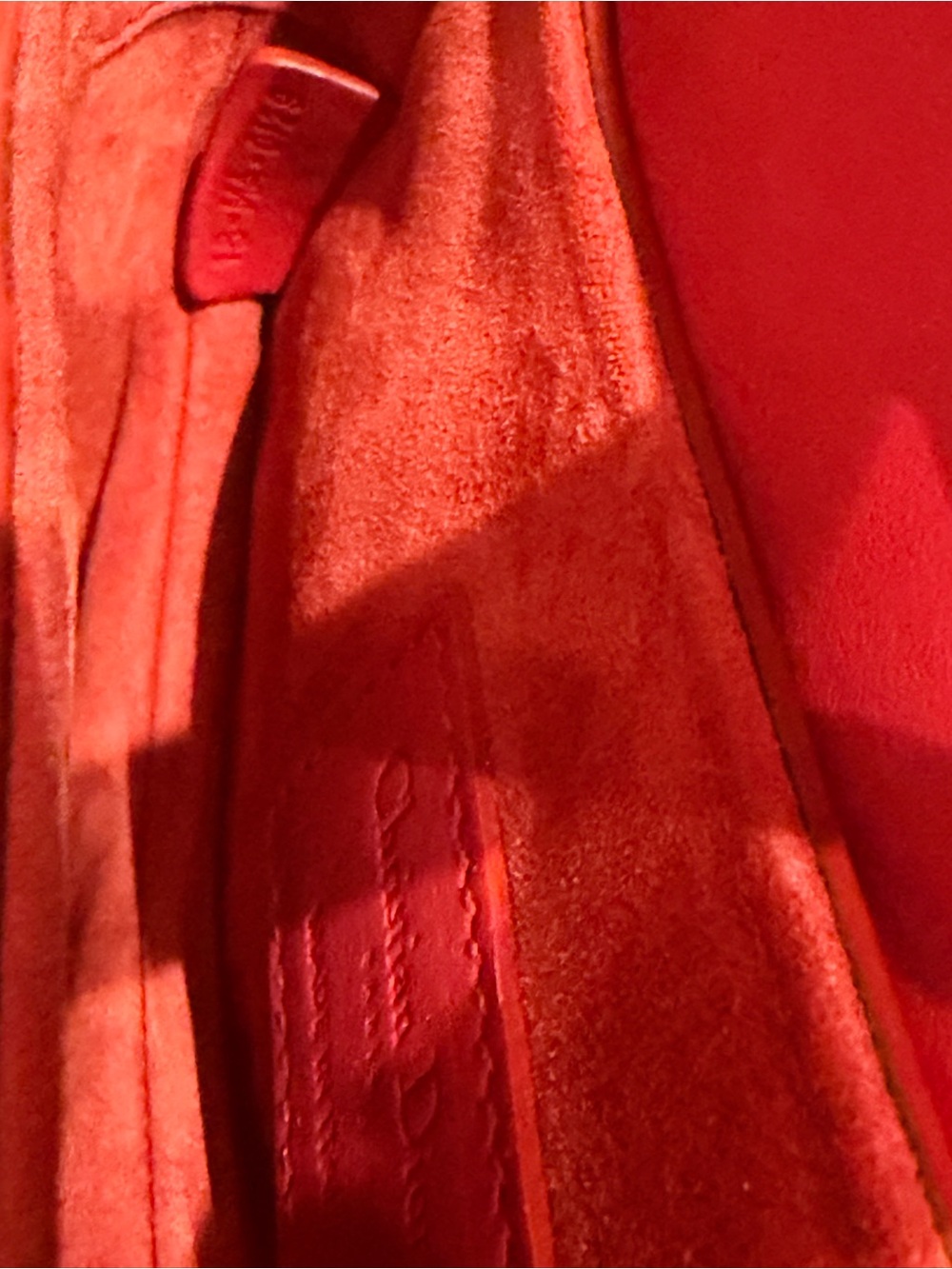Dior Mini Red Saddle Crossbody Bag, Matte Red Color, excellent condition! - Picture 3 of 3